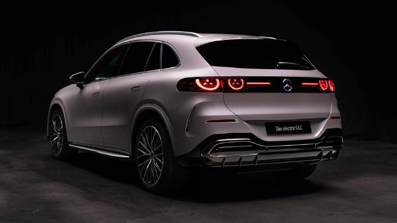 Mercedes-Benz представила новый электрический GLC с уникальной светящейся решёткой и большим дисплеем