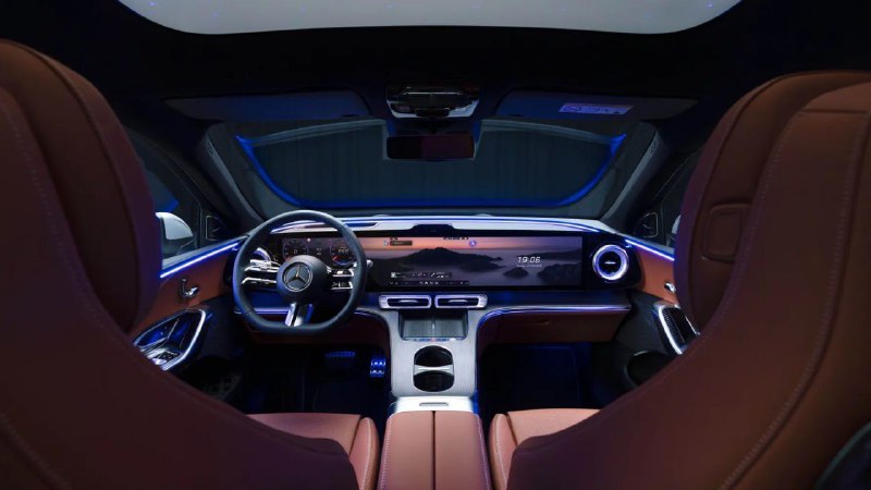 Mercedes-Benz представила новый электрический GLC с уникальной светящейся решёткой и большим дисплеем