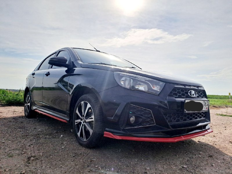 Передний бампер и сплиттер для LADA Vesta от производителя 'Авторитетпласт' Передний бампер и сплиттер для LADA Vesta от производителя 'Авторитетпласт'