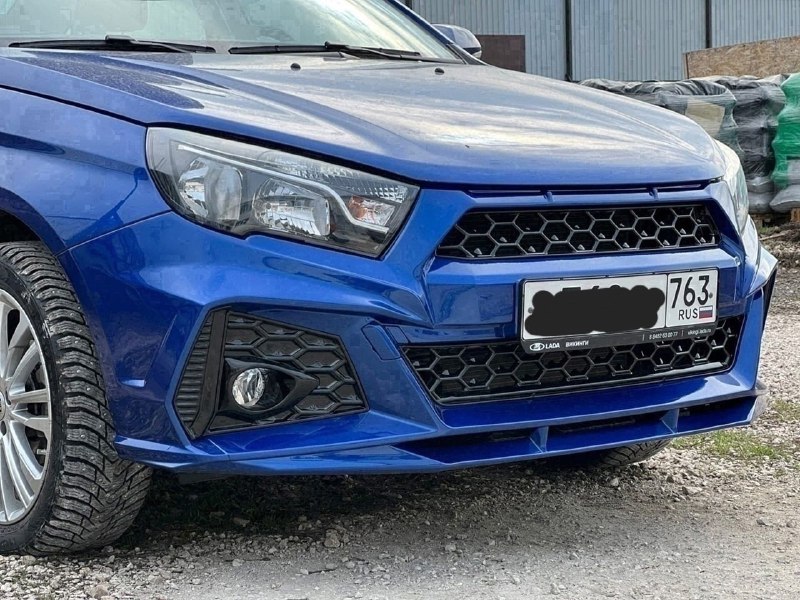 Передний бампер и сплиттер для LADA Vesta от производителя 'Авторитетпласт' Передний бампер и сплиттер для LADA Vesta от производителя 'Авторитетпласт'