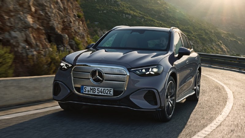 Mercedes представил электромобиль GLC with EQ Technology в ответ на новинку от BMW Mercedes представил электромобиль GLC with EQ Technology в ответ на новинку от BMW