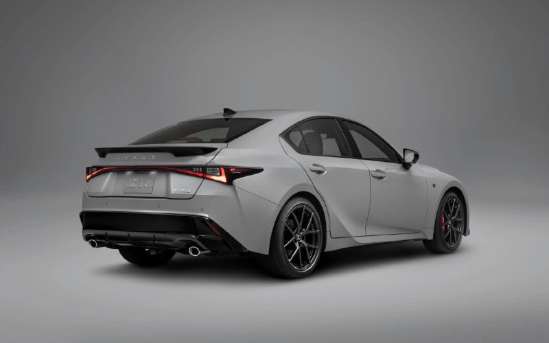 Обновленный Lexus IS: стильный и технологичный седан с новыми возможностями Обновленный Lexus IS: стильный и технологичный седан с новыми возможностями