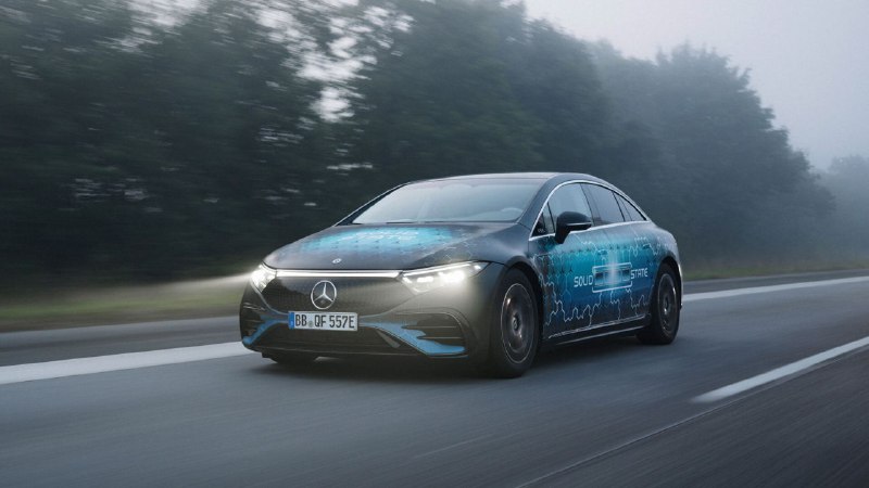 Электрический Mercedes-Benz преодолел три страны на одном заряде благодаря твердотельной батарее