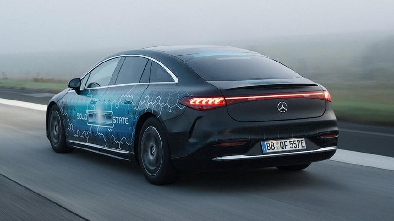 Электромобиль Mercedes-Benz EQS установил рекорд пробега на твердотельной батарее Электромобиль Mercedes-Benz EQS установил рекорд пробега на твердотельной батарее