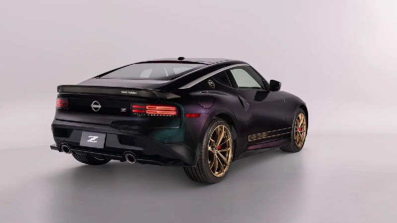 Ограниченная версия Nissan Z с эксклюзивным дизайном и аксессуарами