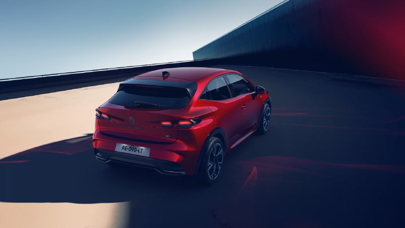 Новое поколение Renault Clio: обновления и гибридная версия Новое поколение Renault Clio: обновления и гибридная версия