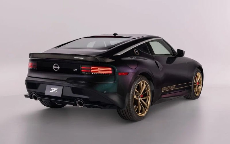 Ограниченная версия Nissan Z в стиле классики 300ZX и GT-R