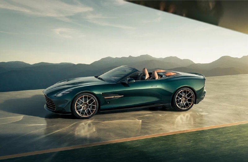 Специальные версии Aston Martin Vanquish и DB12 к юбилею модели Специальные версии Aston Martin Vanquish и DB12 к юбилею модели