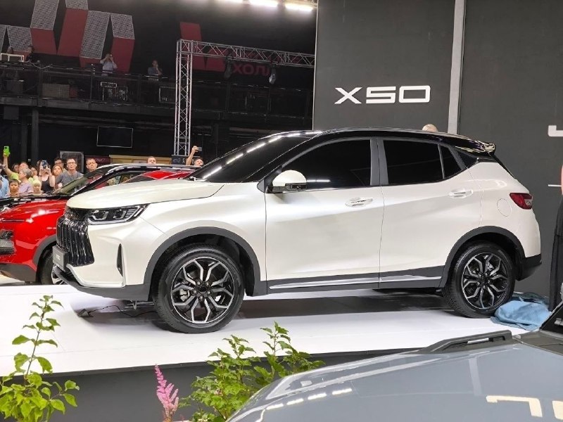 Jetour уберет с рынка России больше половины моделейКонцерн #Chery в скором времени переформирует марку #Jetour на российском рынке. Jetour уберет с рынка России больше половины моделейКонцерн #Chery в скором времени переформирует марку #Jetour на российском рынке.