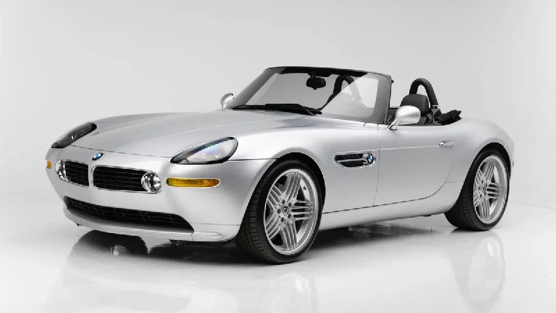 Редкий спортивный родстер Alpina Z8 с модернизированным двигателем выставлен на аукцион Редкий спортивный родстер Alpina Z8 с модернизированным двигателем выставлен на аукцион
