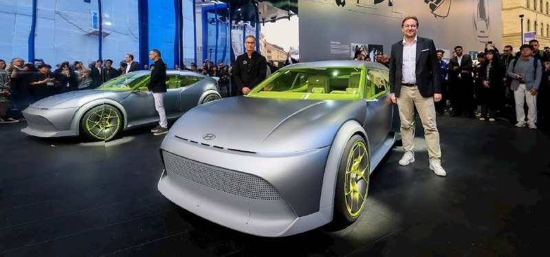 Hyundai анонсировала концепт нового электрокара IONIQ 3Автомобиль представлен на выставке IAA Mobility 2025 в Мюнхене. Hyundai анонсировала концепт нового электрокара IONIQ 3Автомобиль представлен на выставке IAA Mobility 2025 в Мюнхене.