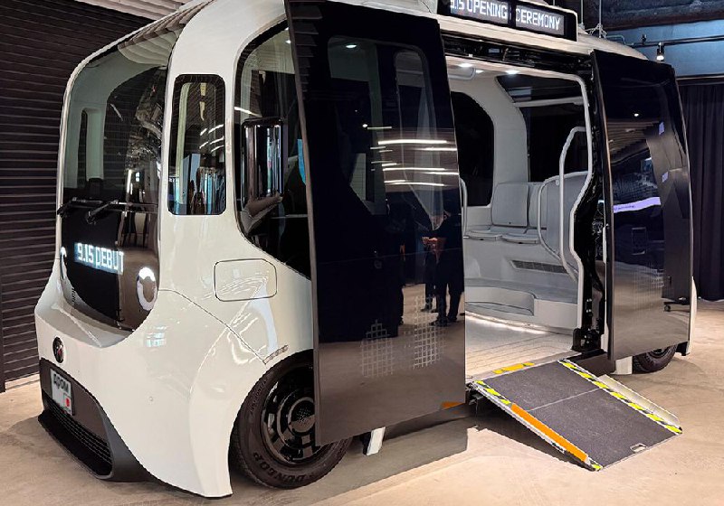 Компания Toyota представила инновационный электробус e-Palette для городских маршрутов