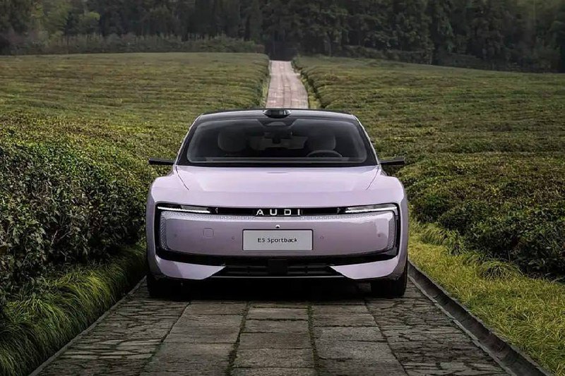 В Китае представлена первая электромодель AUDI без традиционной решетки В Китае представлена первая электромодель AUDI без традиционной решетки