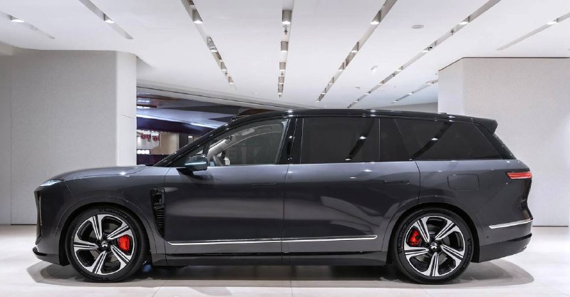 NIO достигает важных вех: первые заказы на электромобили ES8 и перспективы компании NIO достигает важных вех: первые заказы на электромобили ES8 и перспективы компании