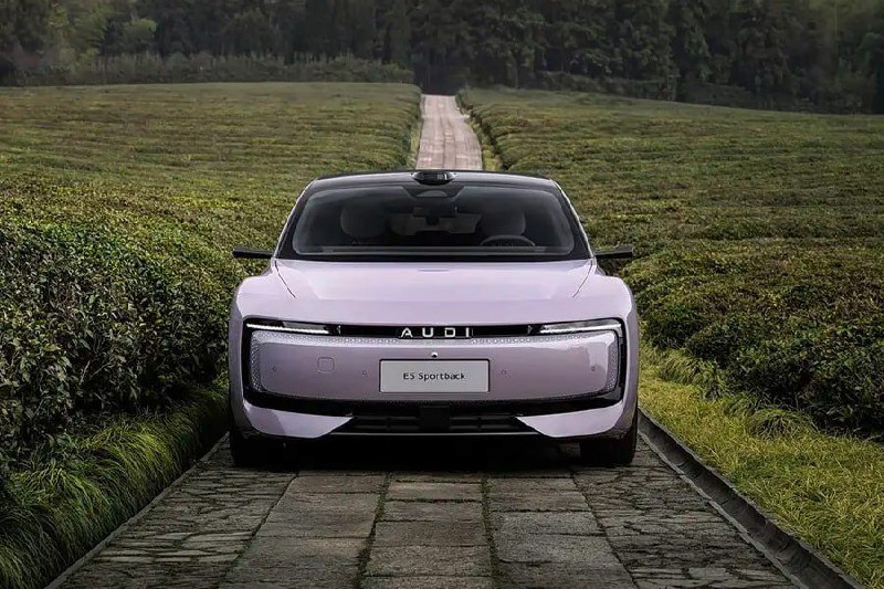 В Китае начались продажи нового электромобиля Audi без фирменных колец В Китае начались продажи нового электромобиля Audi без фирменных колец