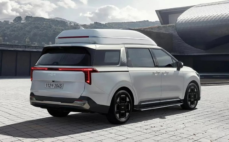 Обновленный Kia Carnival представили в люксовой версии Обновленный Kia Carnival представили в люксовой версии