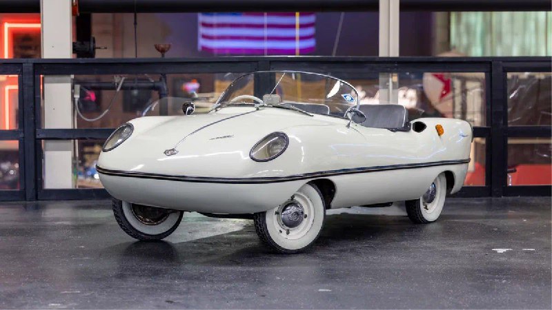 Легендарный малолитражный спорткар 1959 года выставлен на аукцион в США Легендарный малолитражный спорткар 1959 года выставлен на аукцион в США