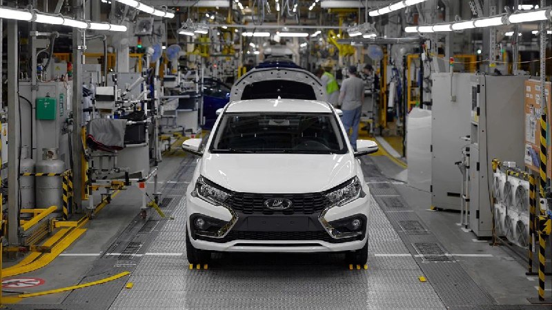 Запуск сборки новой модели Lada Iskra на петербургском заводе
