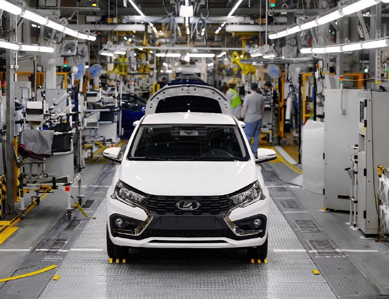 Начало сборки и поставок новых автомобилей LADA Iskra на питерском заводе
