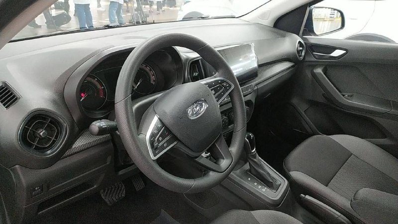 Начало сборки и поставок новых автомобилей LADA Iskra на питерском заводе