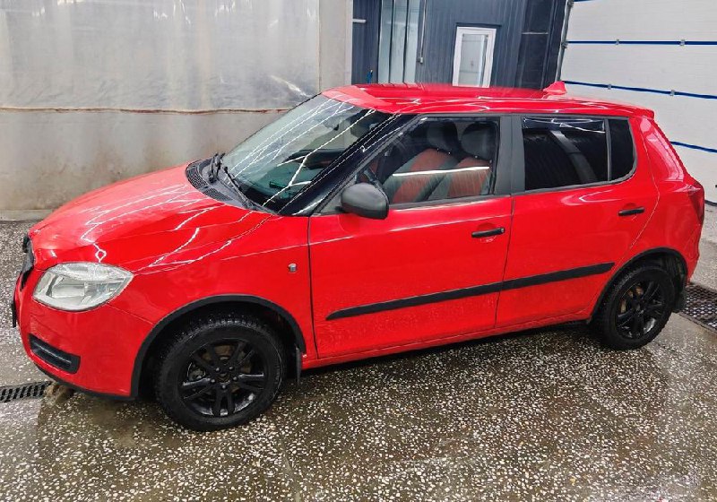 Отзыв владельца о надежной Skoda Fabia 2007 года