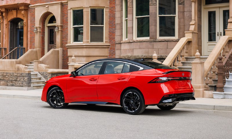 Обновленный Nissan Sentra: новый дизайн и современные технологии Обновленный Nissan Sentra: новый дизайн и современные технологии