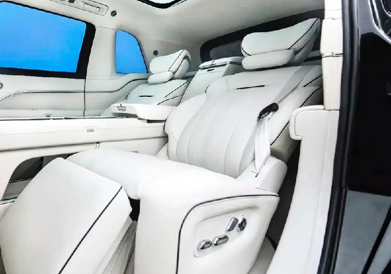 Китайская компания планирует выпуск электрокроссовера, копирующего Rolls-Royce Cullinan Китайская компания планирует выпуск электрокроссовера, копирующего Rolls-Royce Cullinan
