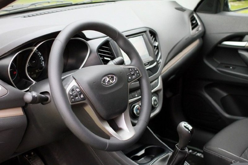 История и развитие модели LADA Vesta: 10 лет на рынке История и развитие модели LADA Vesta: 10 лет на рынке