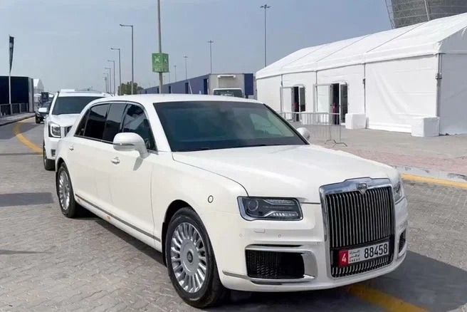 Открытие первого зарубежного автосалона премиум-бренда Aurus в Дубае