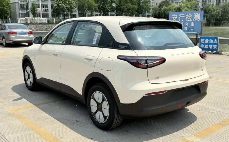 В Беларуси начнут производить электромобиль Geely EX2 В Беларуси начнут производить электромобиль Geely EX2