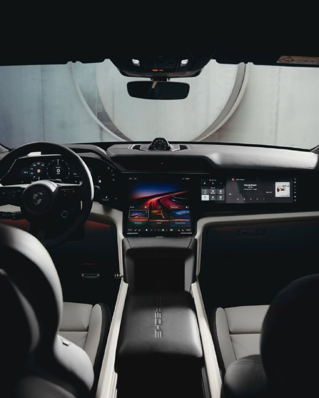 Новый электро-Cayenne от Porsche: расширенные возможности интерьера и инновационные технологии Новый электро-Cayenne от Porsche: расширенные возможности интерьера и инновационные технологии