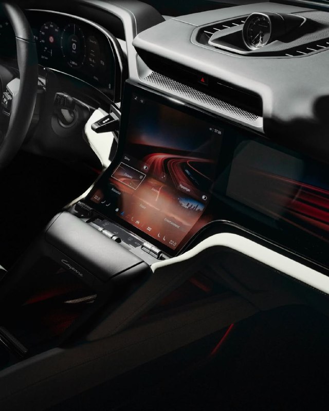 Новый электро-Cayenne от Porsche: расширенные возможности интерьера и инновационные технологии Новый электро-Cayenne от Porsche: расширенные возможности интерьера и инновационные технологии