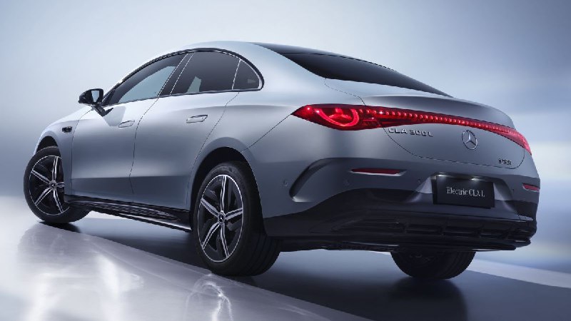В Китае начали продавать удлинённую версию седана Mercedes-Benz CLA