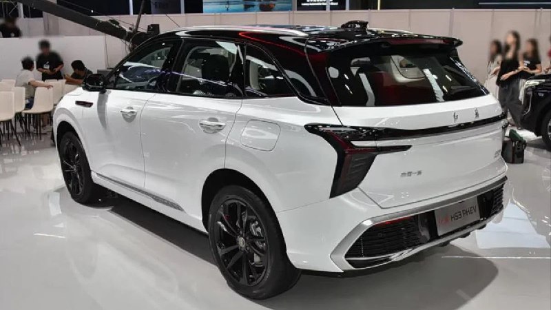 Первое изображение мощного электрокроссовера Genesis GV60 Magma