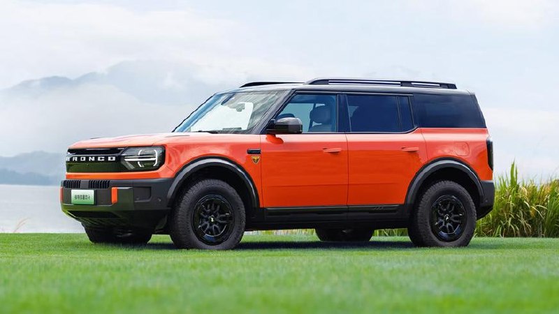 Ford Bronco в Китае получил кемпер-пакет с подъемной крышей Ford Bronco в Китае получил кемпер-пакет с подъемной крышей