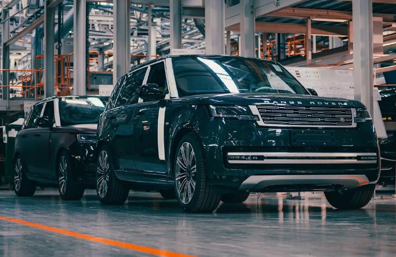Jaguar Land Rover возвращается к производству после кибератаки Jaguar Land Rover возвращается к производству после кибератаки
