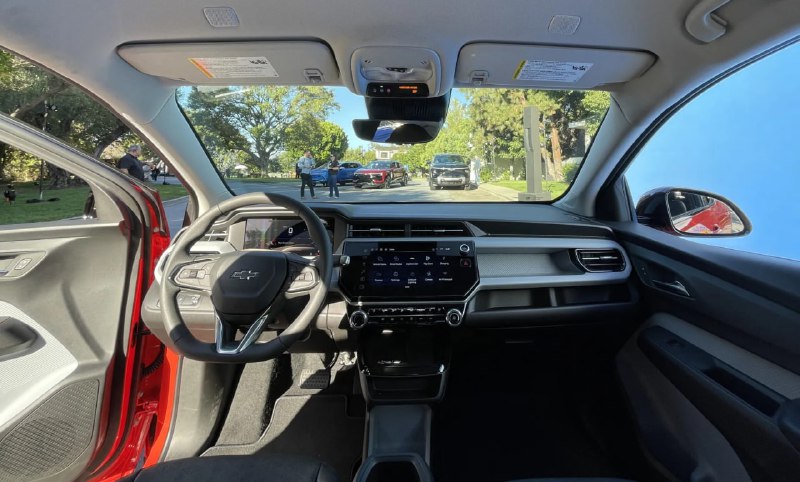 Обновлённый Chevrolet Bolt 2026: новые технологии и улучшенные характеристики Обновлённый Chevrolet Bolt 2026: новые технологии и улучшенные характеристики