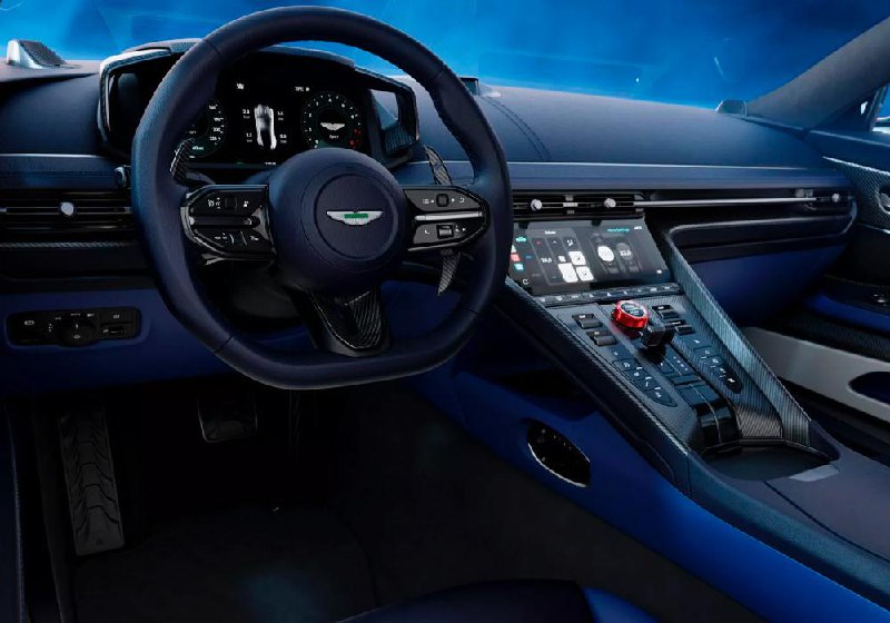 Новое ультраспортивное решение Aston Martin — модель DB12 S с мощным V8 из AMG