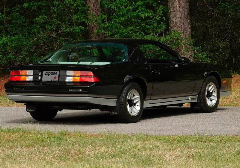Редкий экземпляр Chevrolet Camaro Z/28 1984 года с минимальным пробегом выставлен на аукцион