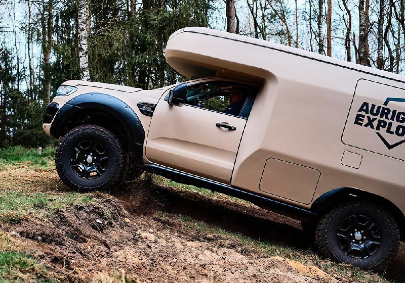В Германии создан уникальный 6-колёсный кемпер на базе Ford Ranger