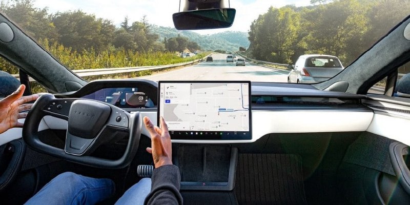 В Америке началось расследование в отношении Tesla из-за аварий с автопилотом
