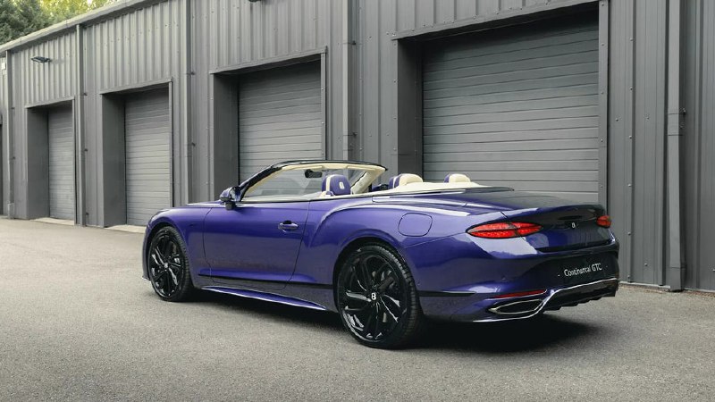 Уникальный кабриолет Bentley GTC Speed с элитным интерьером и высокой мощностью