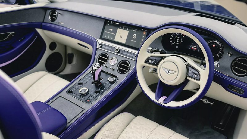 Уникальный кабриолет Bentley GTC Speed с элитным интерьером и высокой мощностью