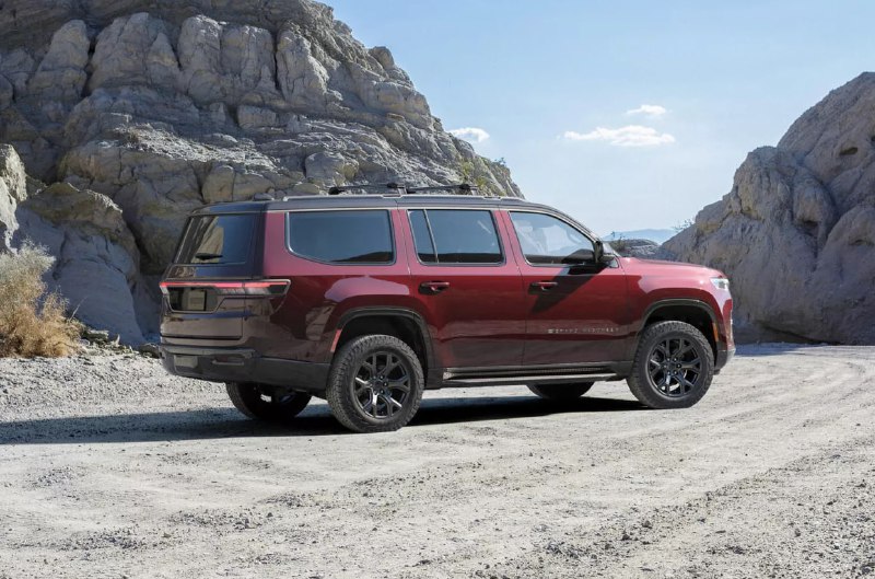 Объявлена новая модель Jeep Grand Wagoneer 2026 с обновленным дизайном и уникальными технологиями