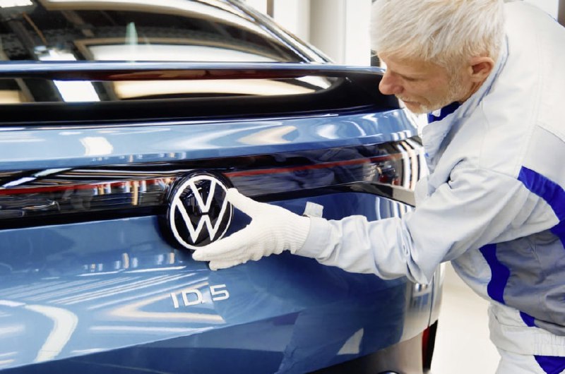 Volkswagen сталкивается с финансовым кризисом: необходимые меры для восстановления