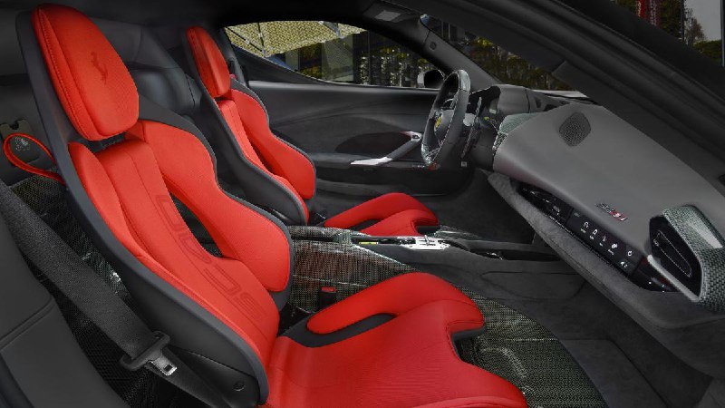 Классика и современность: отмечают юбилей Ferrari F40 с новым купе Классика и современность: отмечают юбилей Ferrari F40 с новым купе