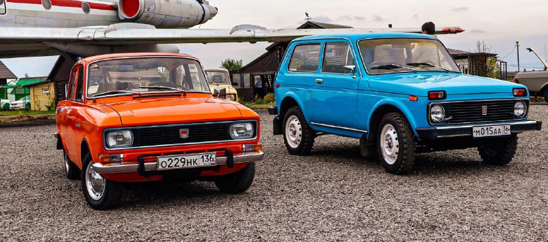 Ретроспектива советской автотехники и авиации у Воронежа