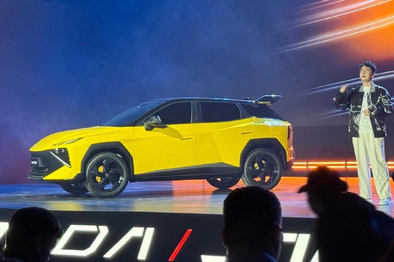 Omoda представила спортивную версию кроссовера Ultra с мощностью 347 сил Omoda представила спортивную версию кроссовера Ultra с мощностью 347 сил
