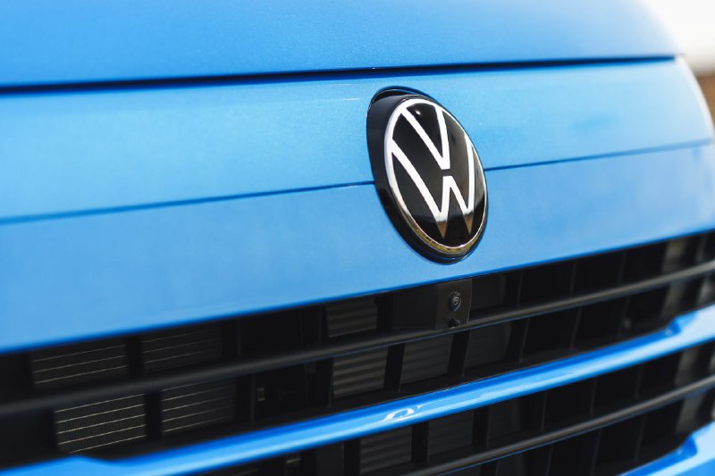 Volkswagen столкнулся с угрозой финансового кризиса: возможный дефицит в 11 миллиардов евро