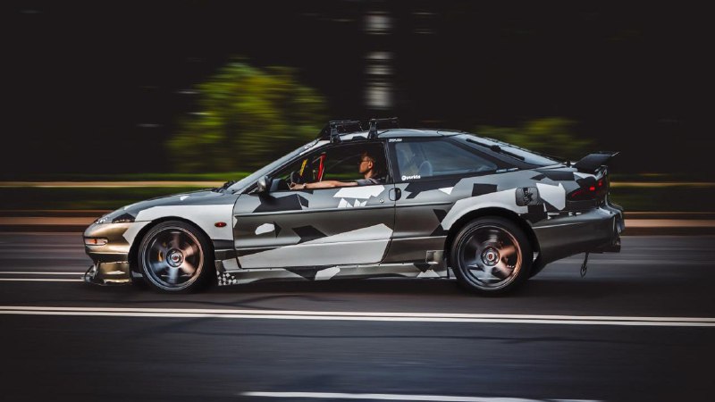 Яркий пример уличного тюнинга: уникальный Ford Probe II с кастомным обвесом и техническими улучшениями Яркий пример уличного тюнинга: уникальный Ford Probe II с кастомным обвесом и техническими улучшениями